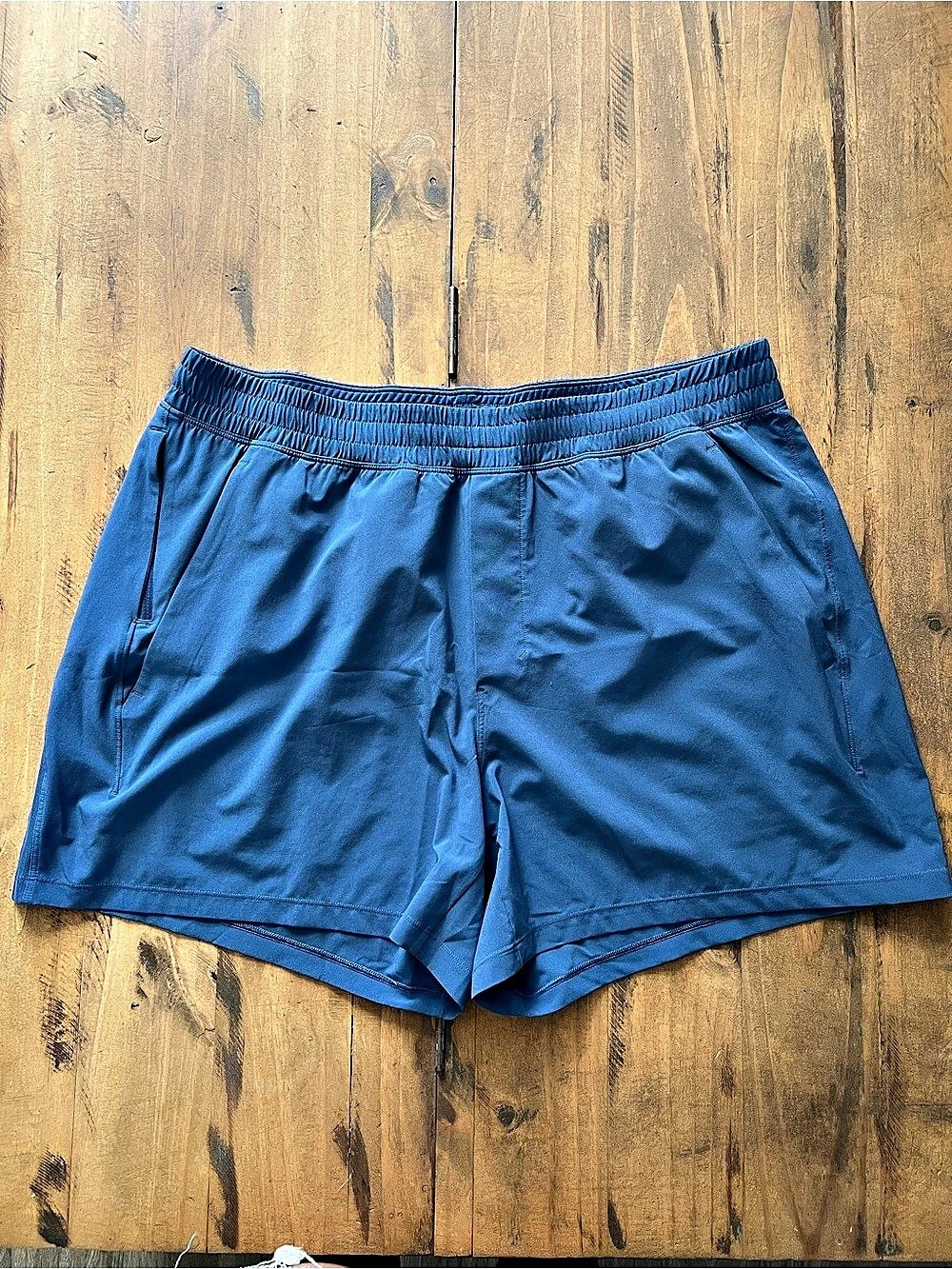 lululemon Athletic Shorts XL Blue 5” Inseam